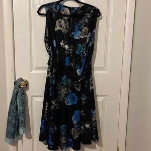 Black Floral Dress new without tags